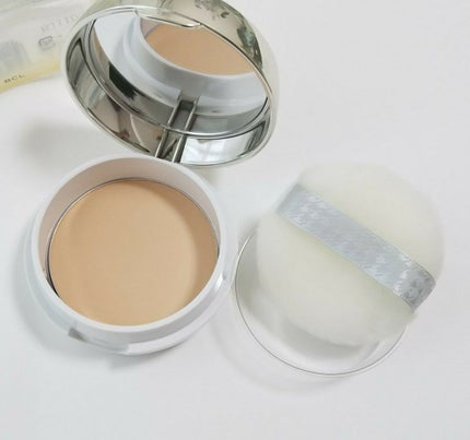 フェイスパウダー ハイカバー N 白肌オークル/クリアラスト/プレストパウダーを使ったクチコミ(2枚目)