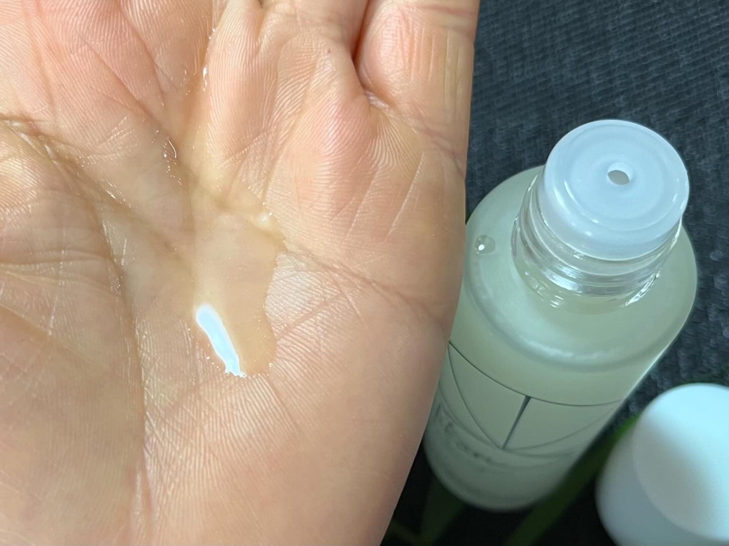 クリアパールワン ブライトエッセンス/HIKARI CLEAR オーガニック/美容液を使ったクチコミ(4枚目)