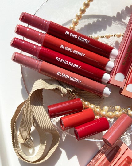 airi__koizumi on LIPS 「【全色レポ】9/21新発売リップバルーン🎈/BLENDBERR..」(3枚目)