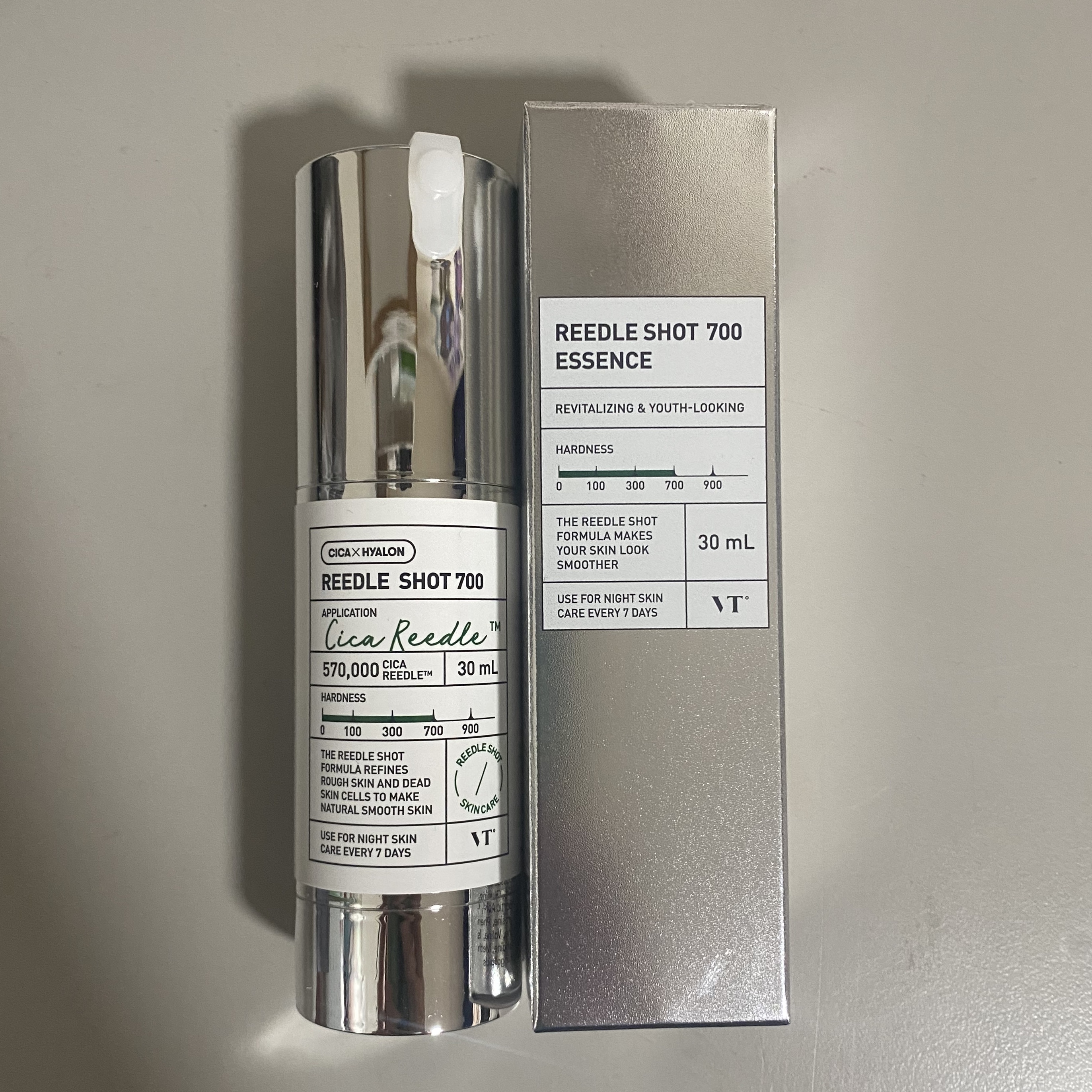  
【使った商品】VT リードルショット700

※100⇒300と過去に使って、今は700愛用してます

【商品の特徴】
アヌアの化粧水の前に使用していますが、
アヌアだけでは乾燥するところを
保湿もしつつ、浸透する働きをしてくれます！
