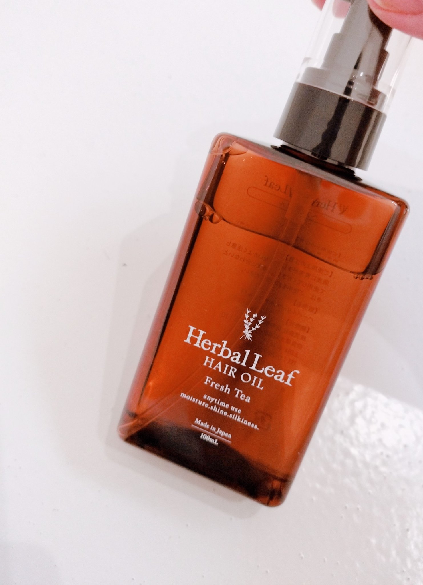 オーガニックヘアオイル フレッシュティーの香り/ハーバルリーフ/ヘアオイルを使ったクチコミ（2枚目）