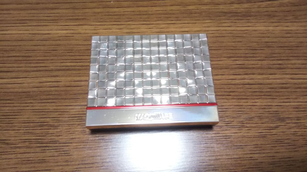 シャドーカスタマイズ/MAJOLICA MAJORCA/単色アイシャドウを使ったクチコミ（1枚目）