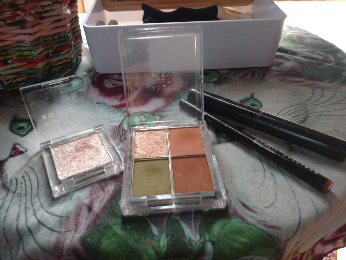 シングルアイシャドウ/aZTK/単色アイシャドウを使ったクチコミ(1枚目)