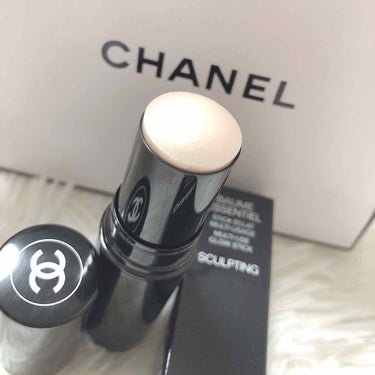 CHANEL：ボーム エサンシェル 
スカルプティング

やっと…やっと買えました✨
ないと思って恐る恐る聞いてみたら
タイミングバッチリでした♡て
買えたー😭💕

なぁにこの艶♡
感動しかありません…