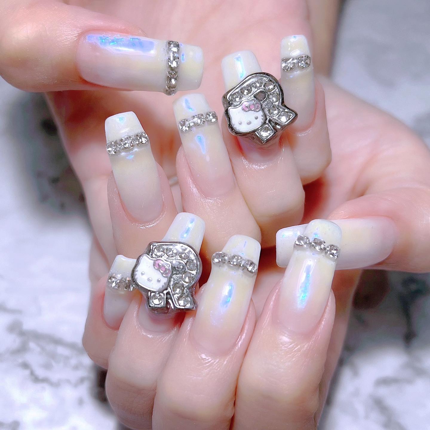 🅈₂ᴷ ₙₐᵢₗ⠀
⠀
@renkoseki ちゃん⠀
Y2Kネイルオーダーです♡⠀
パーツはお持ち込み。⠀
⠀
@pregel.jp シアーホワイト、AuroraEffectPowderブルー⠀
#nail #nails #nailar