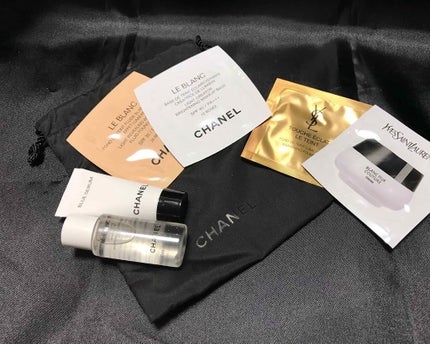 タン ラディアント タッチ エクラ/YVES SAINT LAURENT BEAUTE/リキッドファンデーションを使ったクチコミ(1枚目)