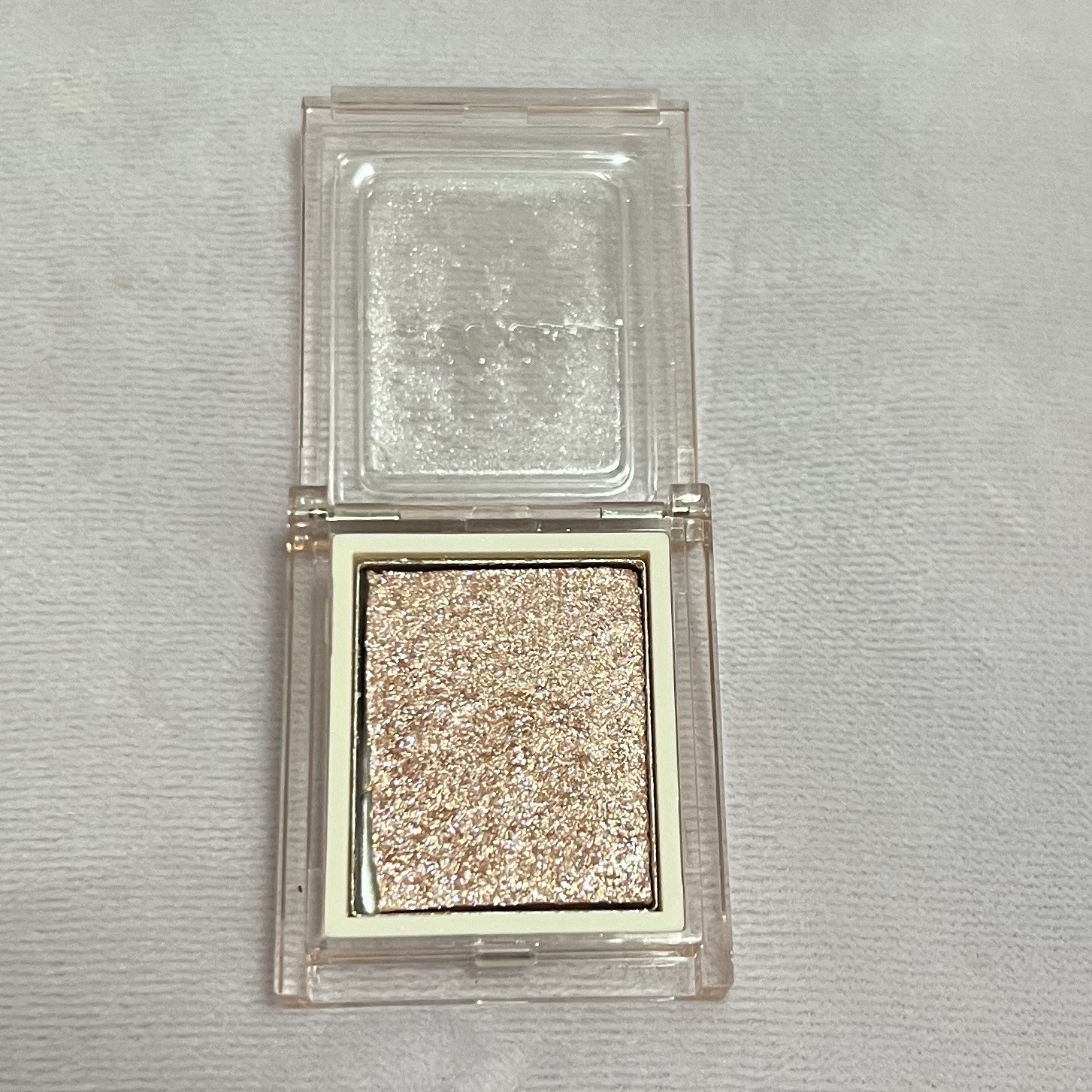 jill leen. シングルムースアイシャドウ/jill leen./単色アイシャドウを使ったクチコミ（1枚目）