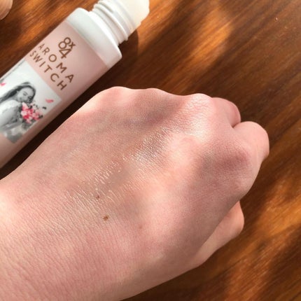 8x4 アロマスイッチ ロールオン パリスブーケの香り/8x4/デオドラント・制汗剤を使ったクチコミ(3枚目)