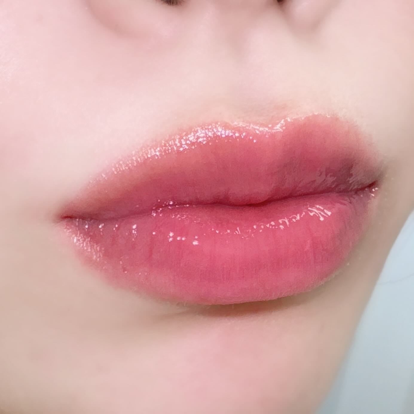 ボリューマイジングフォンデュリップ/Coralhaze/口紅を使ったクチコミ(3枚目)