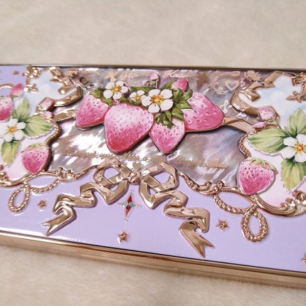 ストロベリーロココ アイシャドウパレット/FlowerKnows/アイシャドウパレットを使ったクチコミ(3枚目)