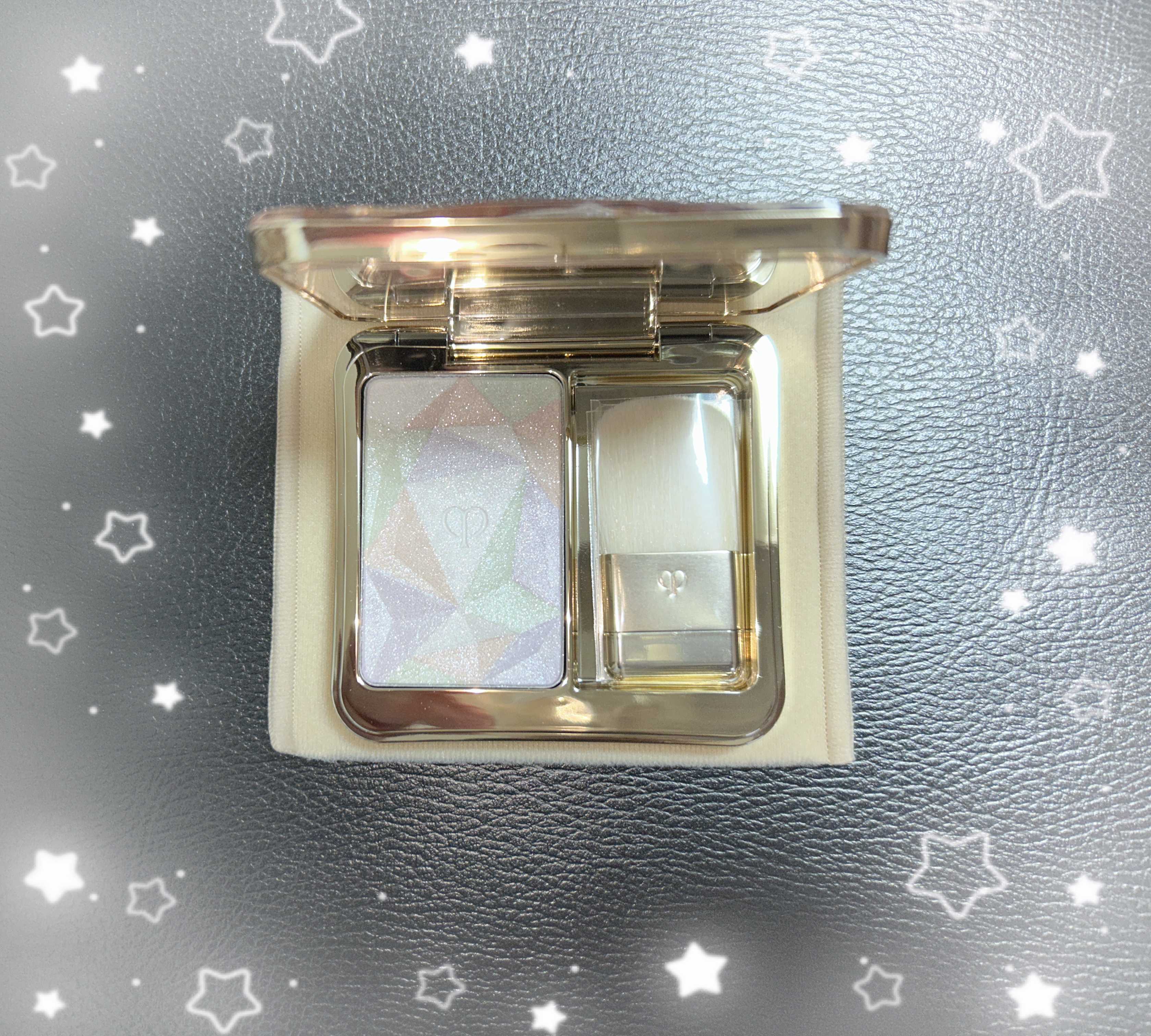 ル・レオスールデクラ /クレ・ド・ポー ボーテ/パウダーハイライトを使ったクチコミ（3枚目）