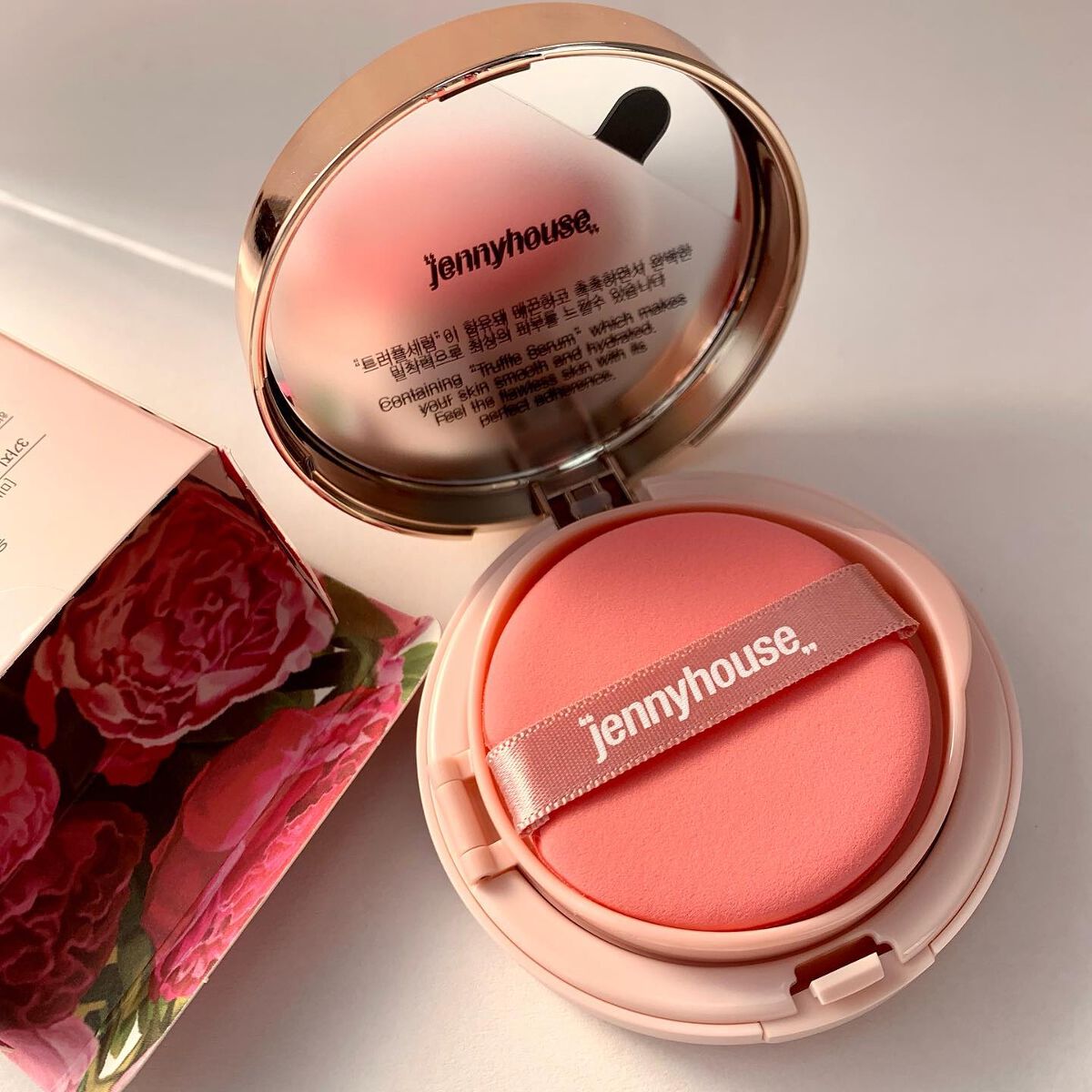 ウルトラフィットセラムクッション/jenny house/クッションファンデーションを使ったクチコミ（2枚目）