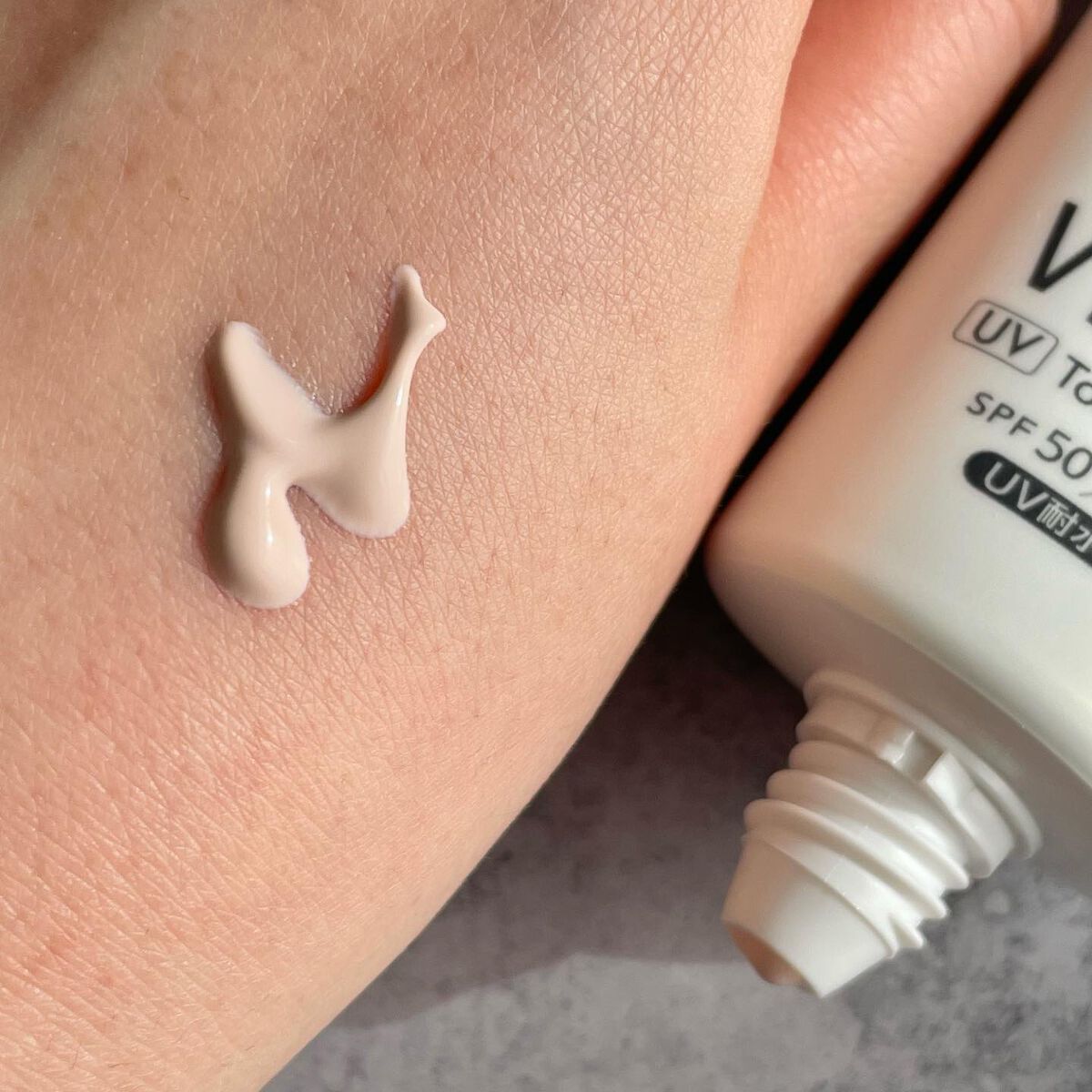 ベルディオ UV モイスチャージェル N/メンターム/日焼け止めジェルを使ったクチコミ（3枚目）