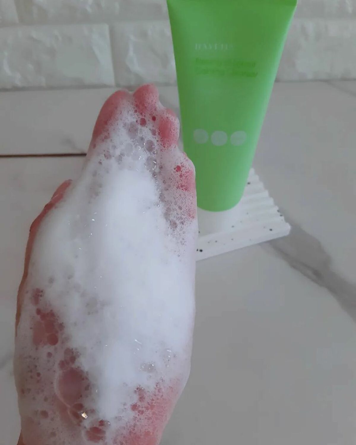 みぃ on LIPS 「HAYEJINブレッシングオブスプラウトカミングクレンザー朝も..」(4枚目)