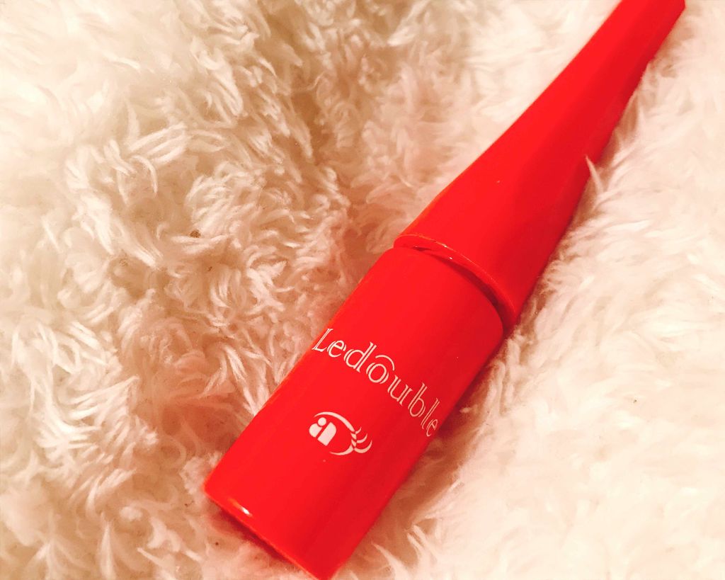 以前から気になっていた二重メイク用品😘
(目のアップあります。苦手な方ご注意ください)

ルドゥブールはレビューが多いのですが、折り込み式が今までことごとく合わなかったので今回も試しで購入。
・・・すみません、私が舐めてました。
びっくり