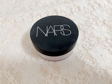 ライトリフレクティングセッティングパウダー ルース N 02383/NARS/ルースパウダーを使ったクチコミ（2枚目）