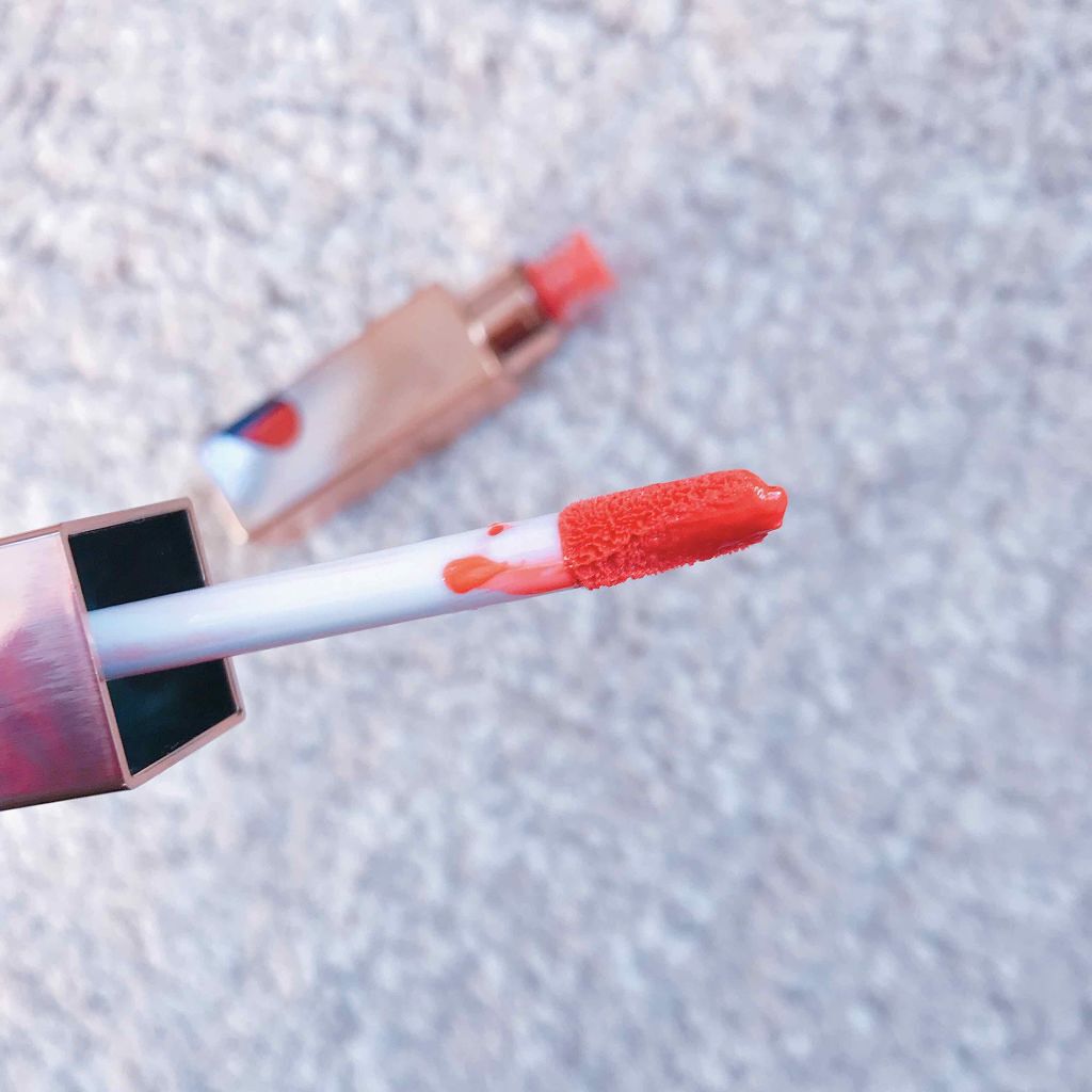 ハートウィンドウリップティントオイルタイプ/VAVI MELLO/リップグロスを使ったクチコミ（2枚目）