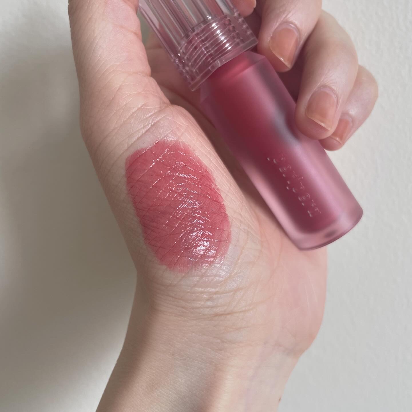 ウォーター ベアー ティント 05 レッド アップデート(RED UPDATE)/PERIPERA/リップティントを使ったクチコミ（2枚目）