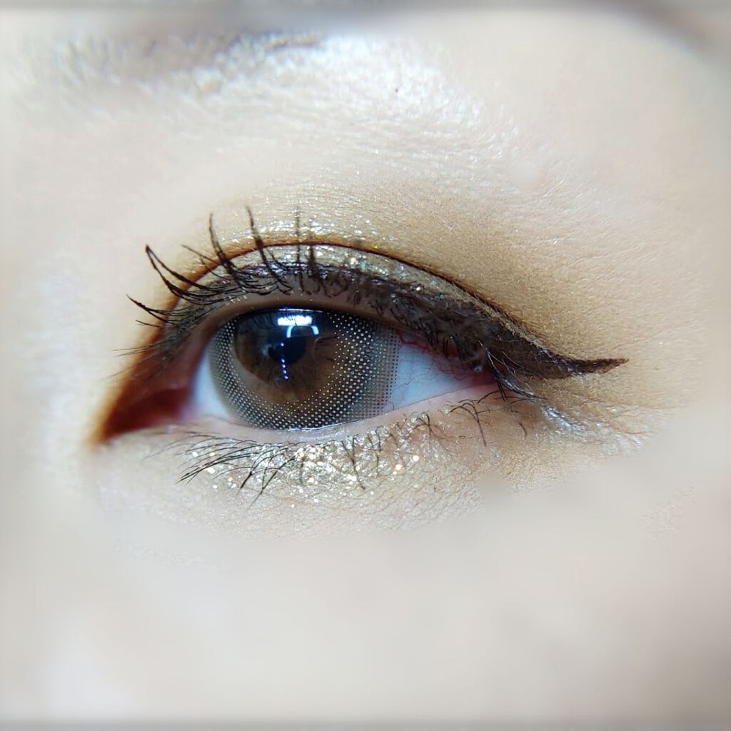 スマイルハート Chic Chicアイシャドウ/FLORTTE/アイシャドウパレットを使ったクチコミ（2枚目）