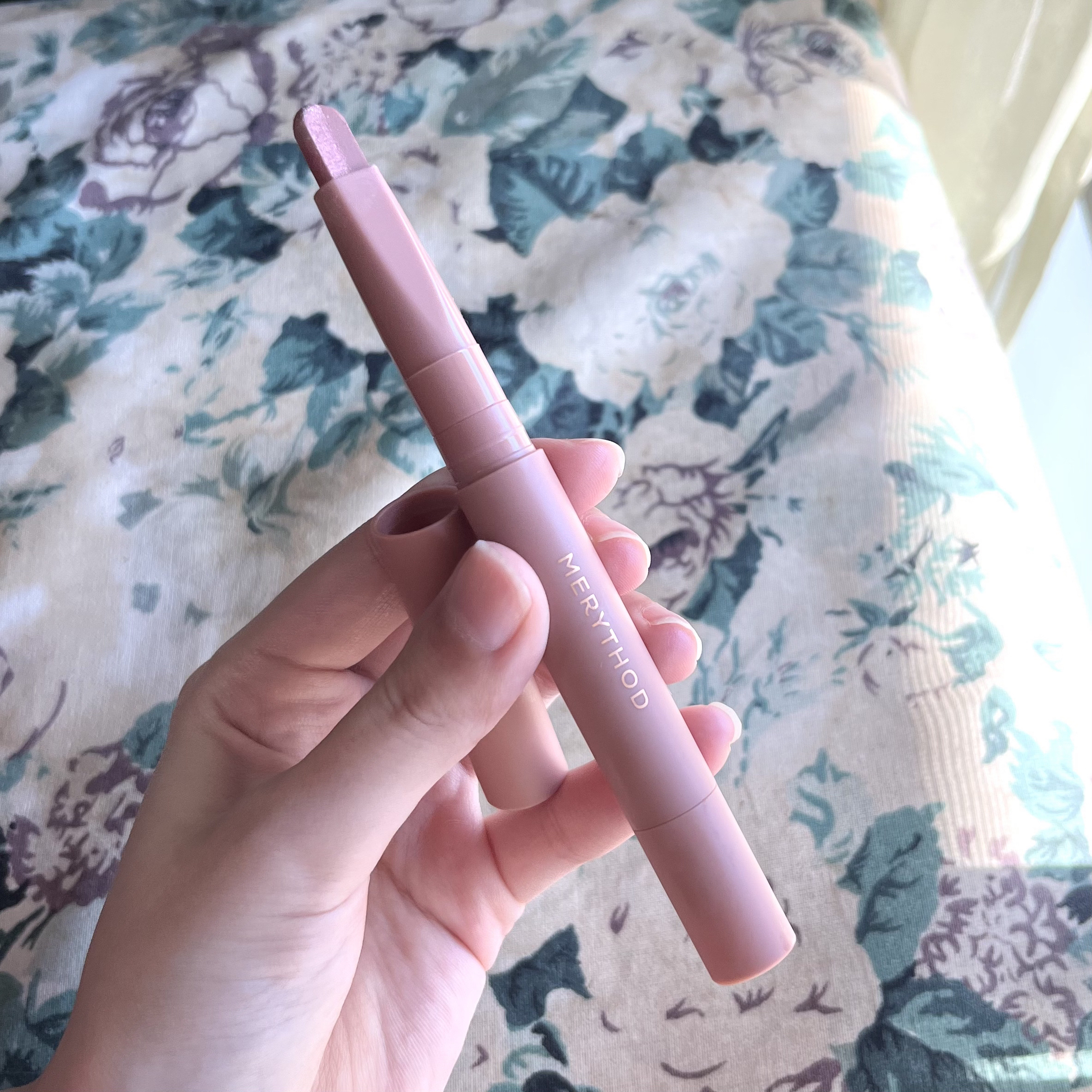 ツートーンシャドウ/MERYTHOD/スティックアイシャドウを使ったクチコミ（1枚目）