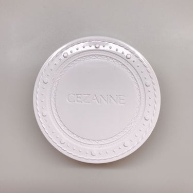 UVクリアフェイスパウダー/CEZANNE/プレストパウダーを使ったクチコミ（2枚目）