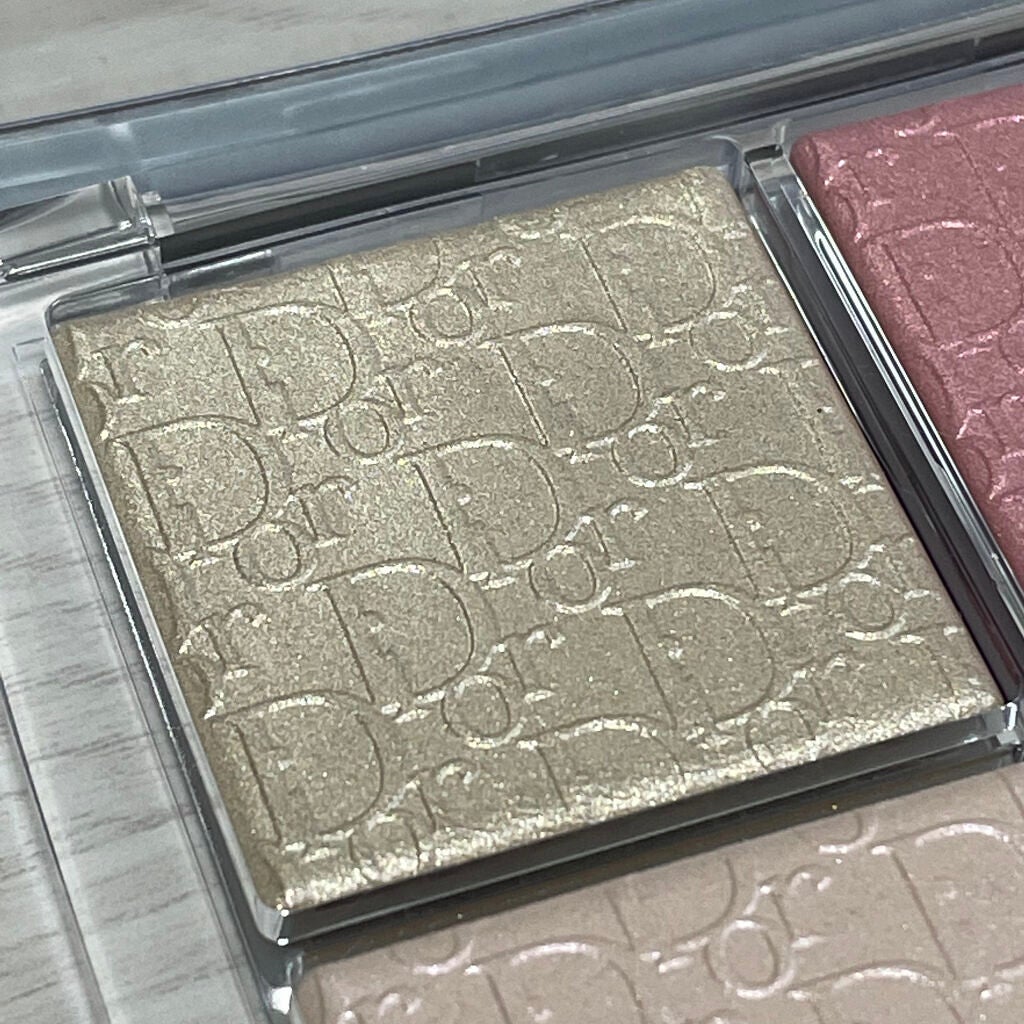 ディオール バックステージ フェイス グロウ パレット/Dior/ハイライトを使ったクチコミ(4枚目)