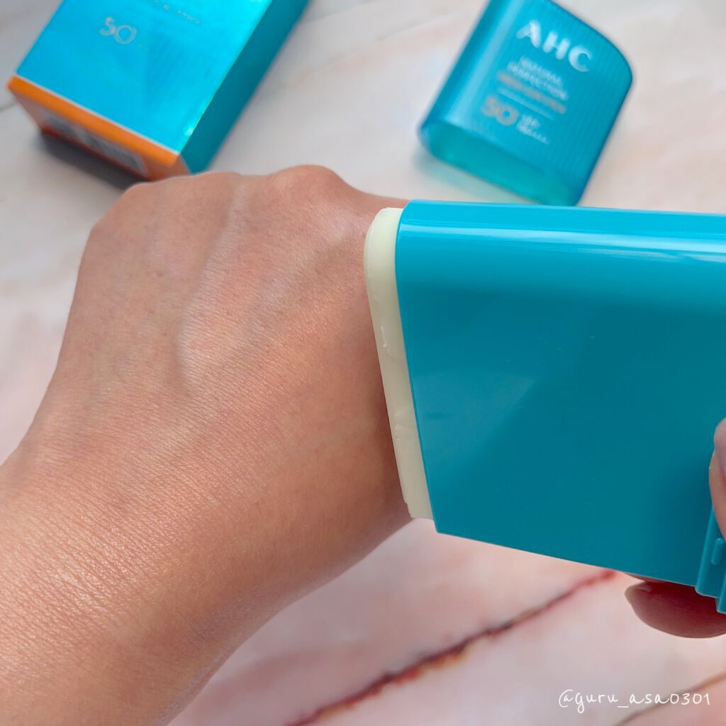  ナチュラルパーフェクションフレッシュサンスティック/AHC/日焼け止めスティックを使ったクチコミ（3枚目）