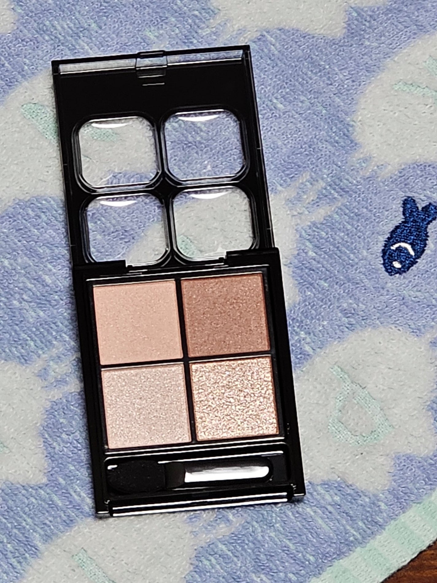 ケイト ポッピングシルエットシャドウ/KATE/アイシャドウパレットを使ったクチコミ(2枚目)