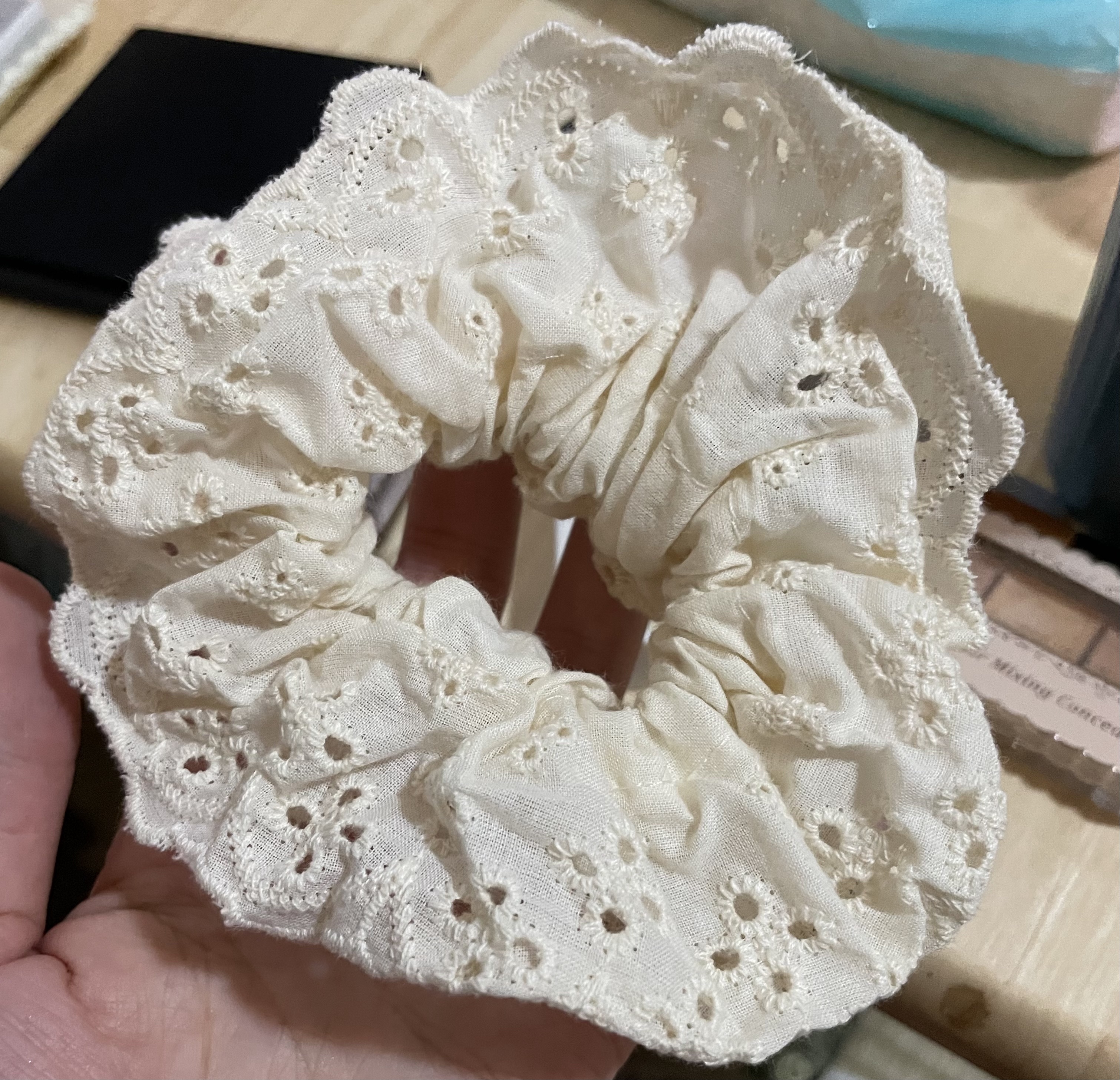 シュシュベージュ/プラスナオ/ヘアアクセサリーを使ったクチコミ（1枚目）