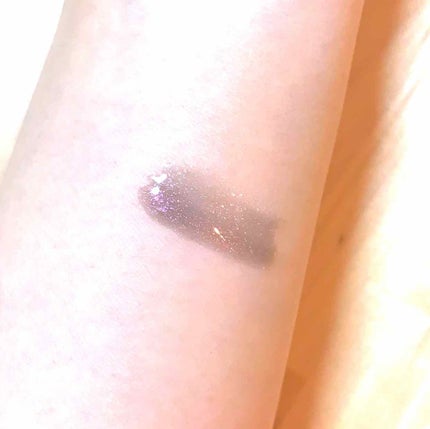 LIP38℃ +UnFrame<ホログラフィック>/UZU BY FLOWFUSHI/リップグロスを使ったクチコミ(3枚目)