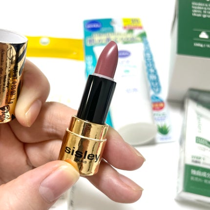 natsumi on LIPS 「今月のラクシー@raxybeautybox_jp友利新さん×R..」(4枚目)