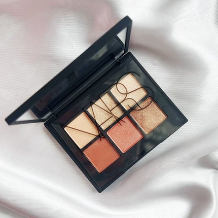 ヴォワヤジュールアイシャドウパレット/NARS/アイシャドウパレットを使ったクチコミ(3枚目)