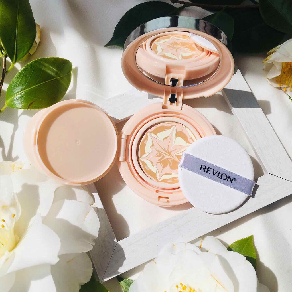 フォトレディ キャンディッド ウォーター エッセンス コンパクト ファンデーション/REVLON/クリーム・エマルジョンファンデーションを使ったクチコミ(1枚目)