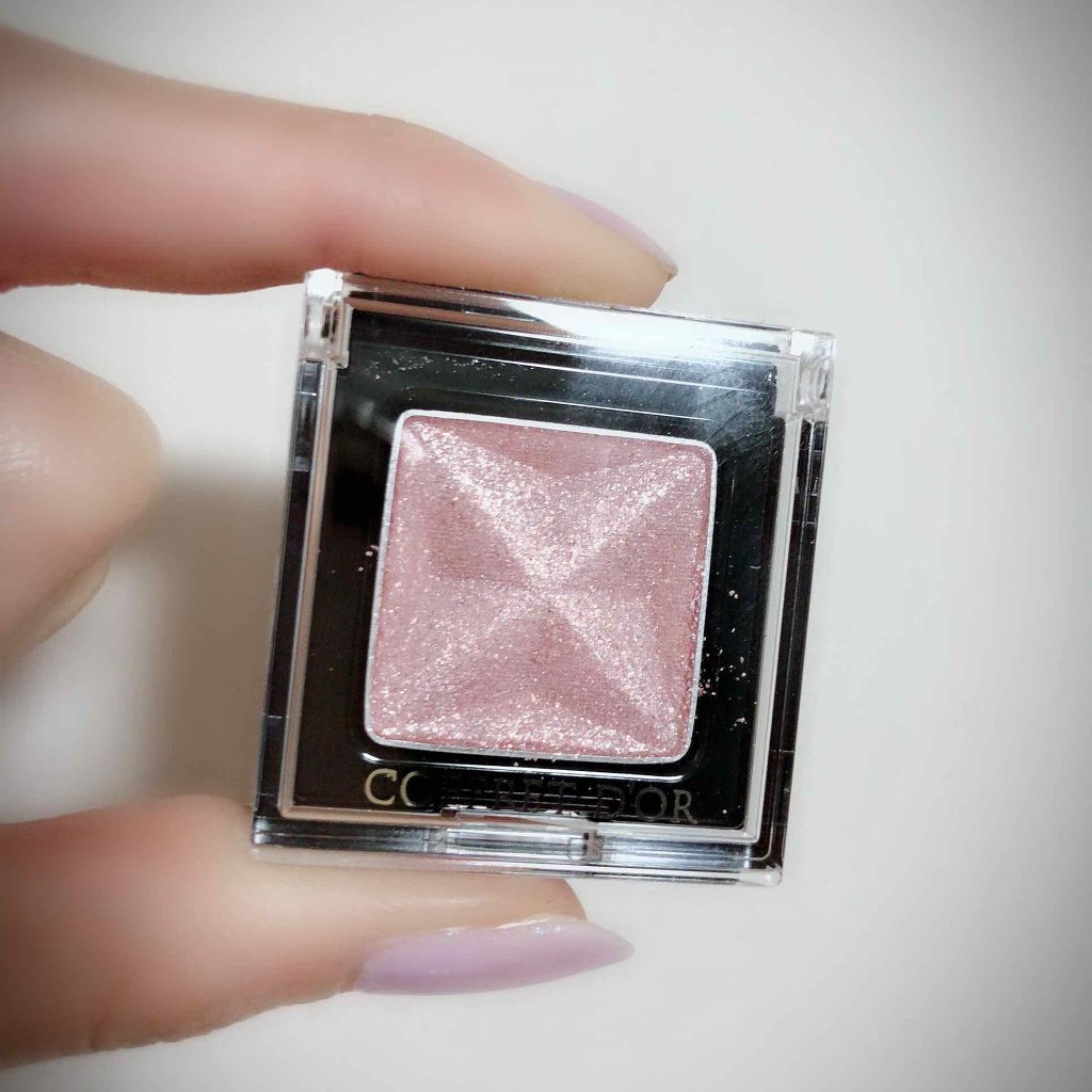 アイカラー/コフレドール/単色アイシャドウを使ったクチコミ(1枚目)