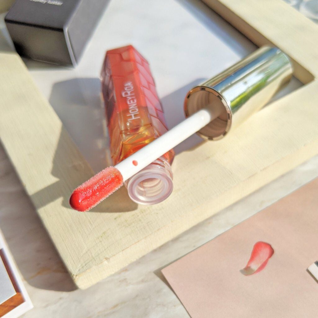 ハニーラスター r/ROAlív/リップグロスを使ったクチコミ(2枚目)