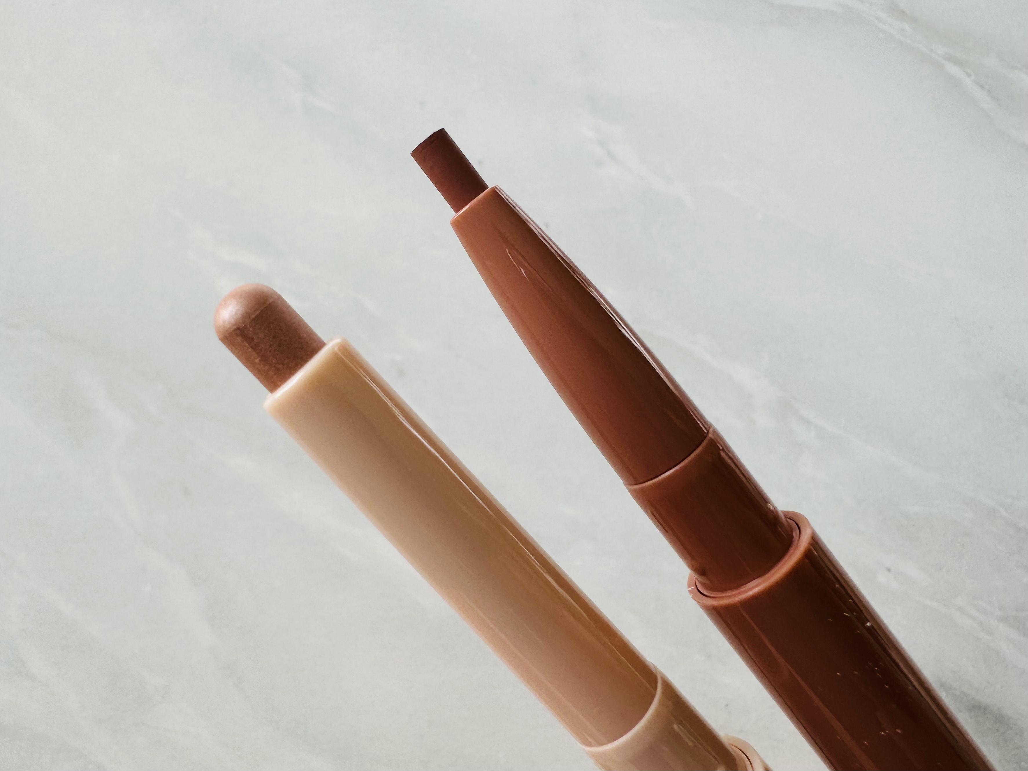 ぷっくりアイカラーペンシル/ミゼルエディ/スティックアイシャドウを使ったクチコミ（2枚目）