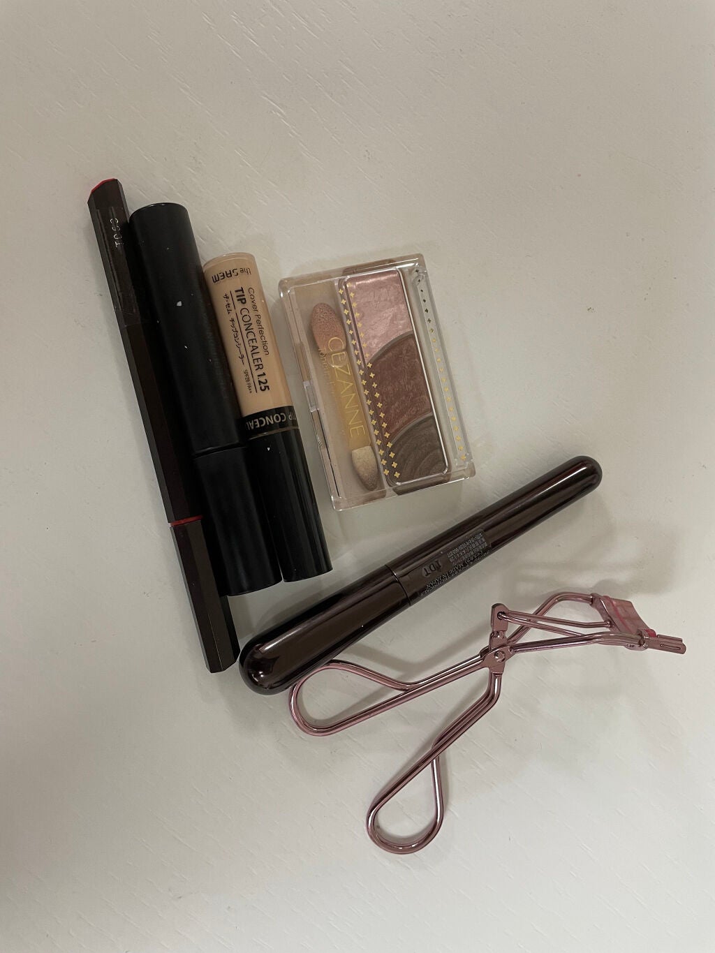 トーンアップアイシャドウ/CEZANNE/アイシャドウパレットを使ったクチコミ(2枚目)