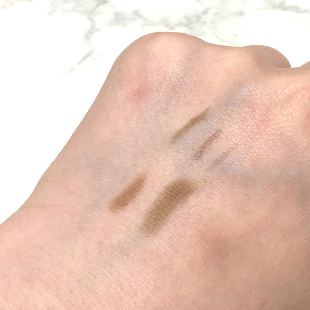 こぐみ on LIPS 「まゆティントというだけあって、手の甲にスウォッチしてみてその後..」(4枚目)