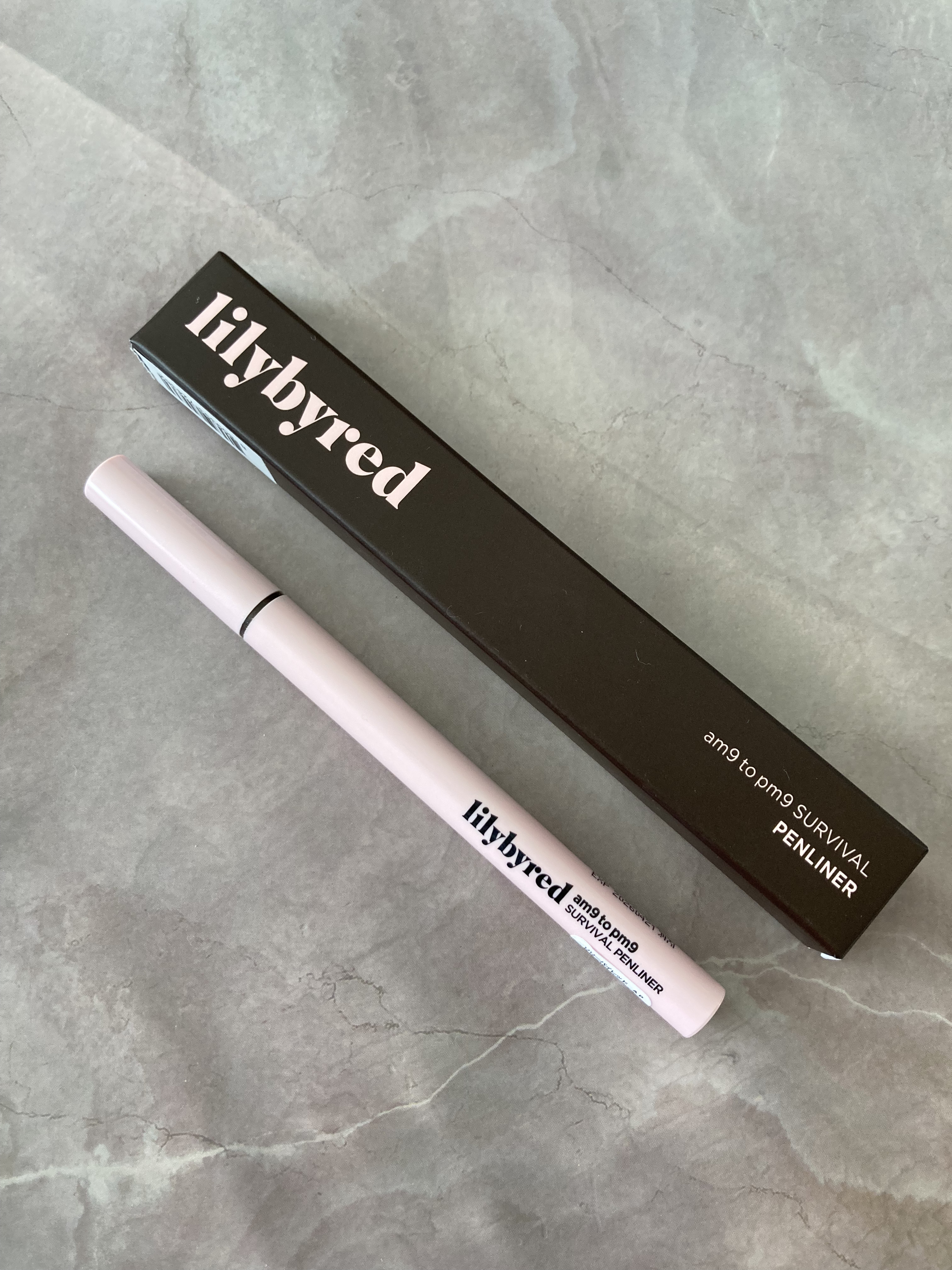 ナイントゥナインサバイバルペンライナー/lilybyred/リキッドアイライナーを使ったクチコミ（1枚目）