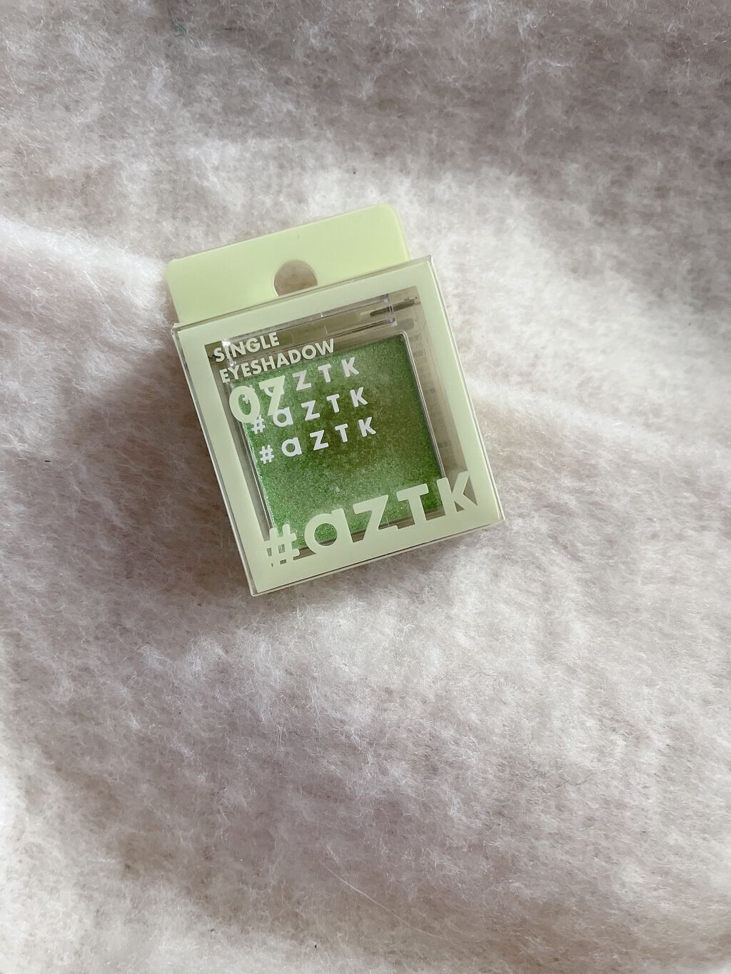 シングルアイシャドウ/aZTK/単色アイシャドウを使ったクチコミ（1枚目）