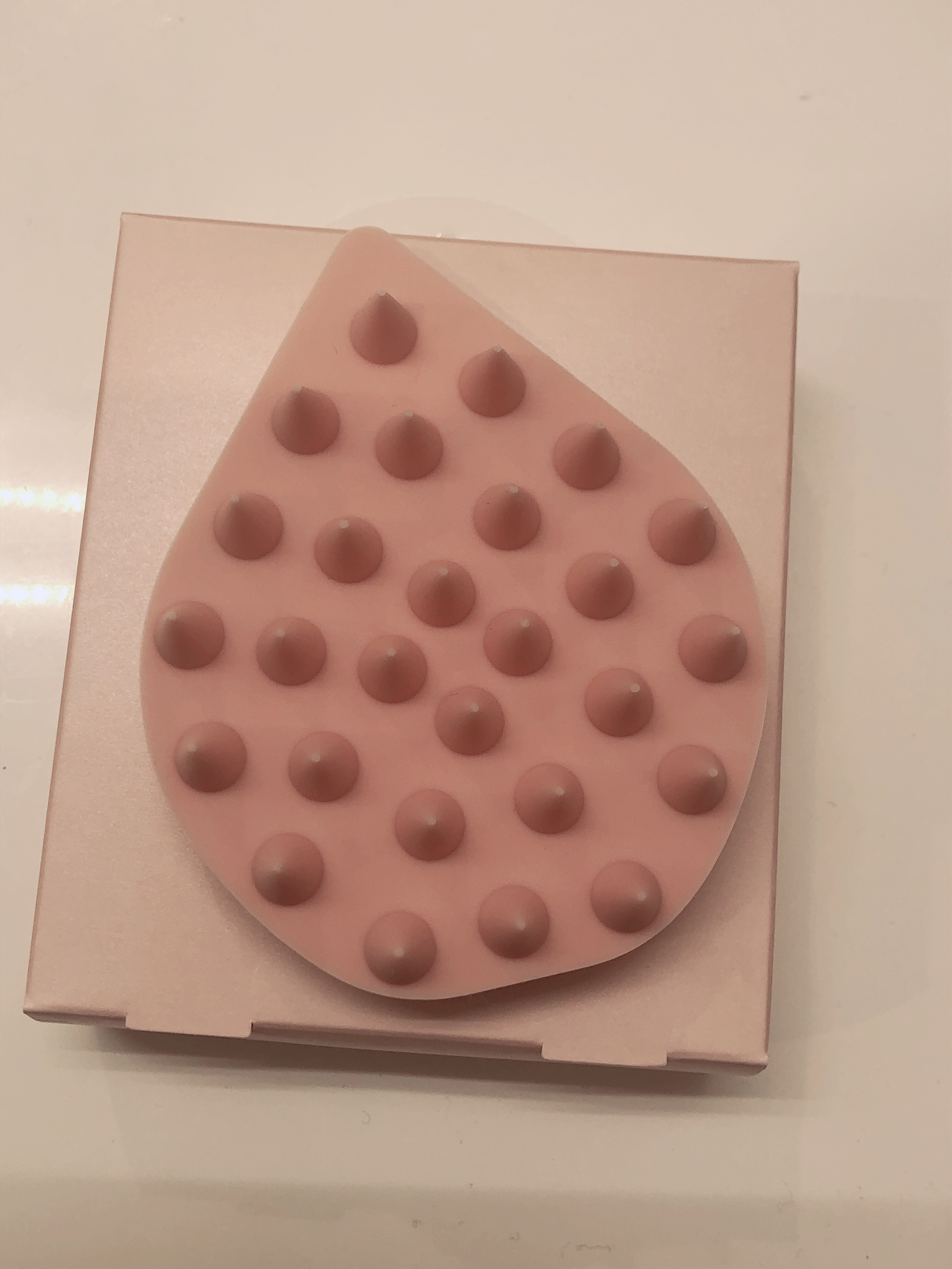 リラクシングマッサージブラシ/エトヴォス/スカルプブラシを使ったクチコミ（3枚目）