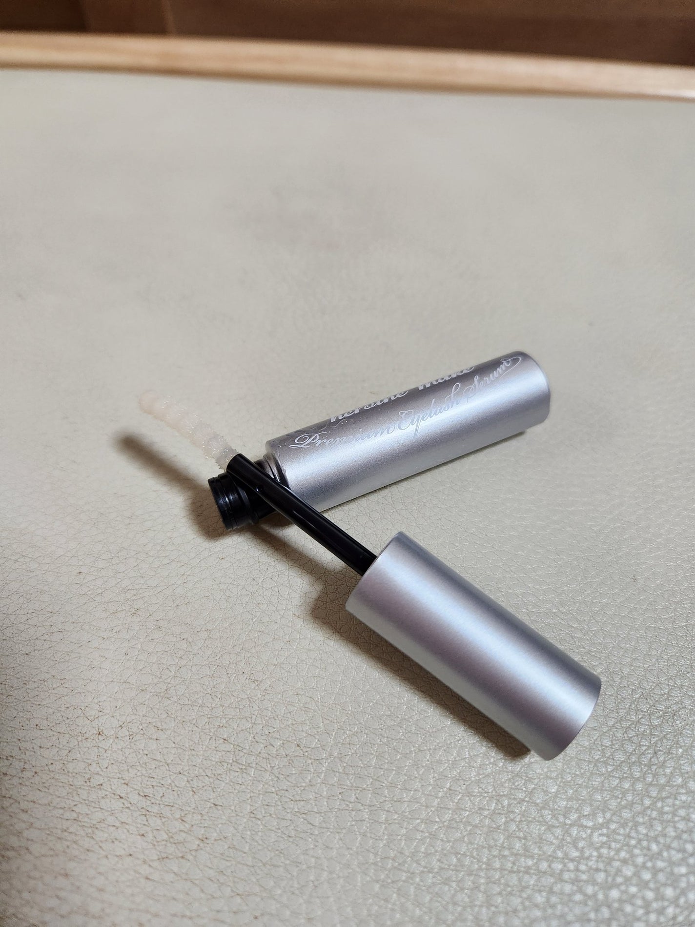 アイラッシュセラム プレミアムEX/ヒロインメイク/まつげ美容液を使ったクチコミ(1枚目)