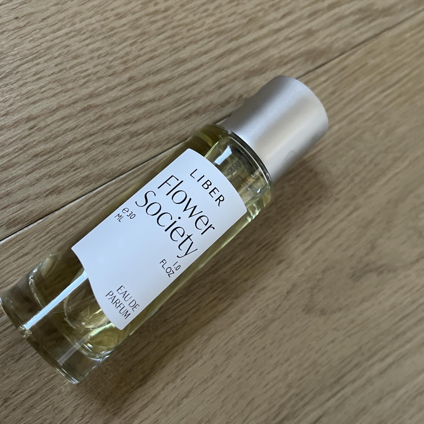 パフューム 30ml Flower Society /LIBER/香水(レディース)を使ったクチコミ（2枚目）