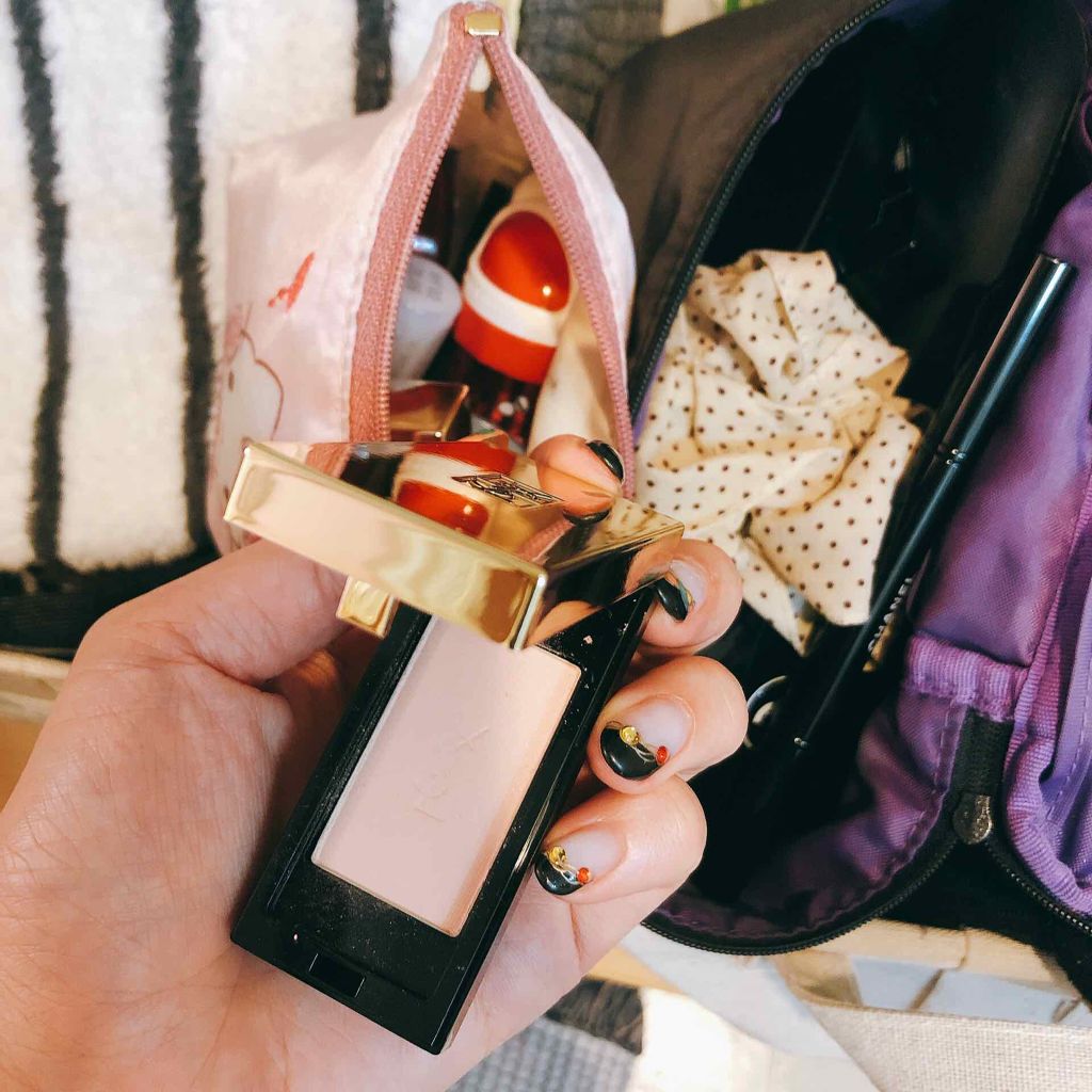 YVES SAINT LAURENT BEAUTE クチュールモノのクチコミ「まぶたに濃いアイシャドウを塗る前に塗る白いキラキラを探してて、

買いに行ったらいまはそんなに.....」（1枚目）