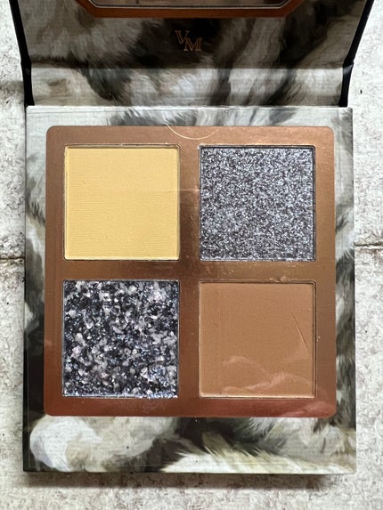 Venus Marble アイシャドウキャットシリーズ/Venus Marble/アイシャドウパレットを使ったクチコミ(4枚目)