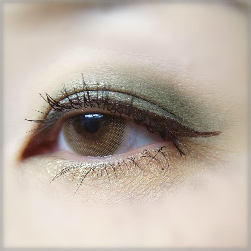 プリズム パウダーアイカラー/リンメル ロンドン/単色アイシャドウを使ったクチコミ（3枚目）