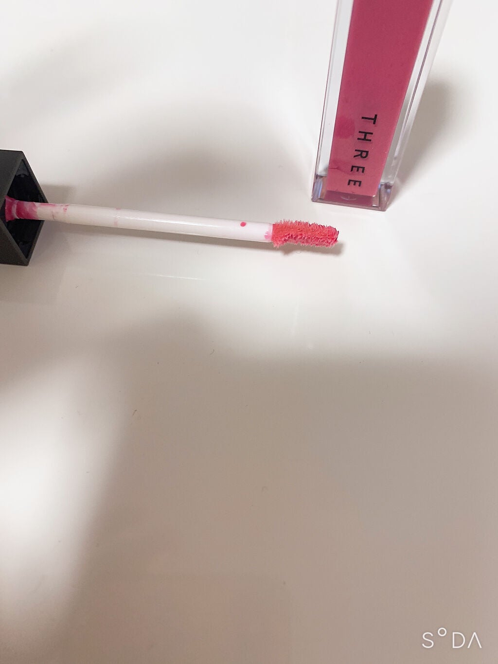 シマリング リップジャム/THREE/リップグロスを使ったクチコミ(2枚目)