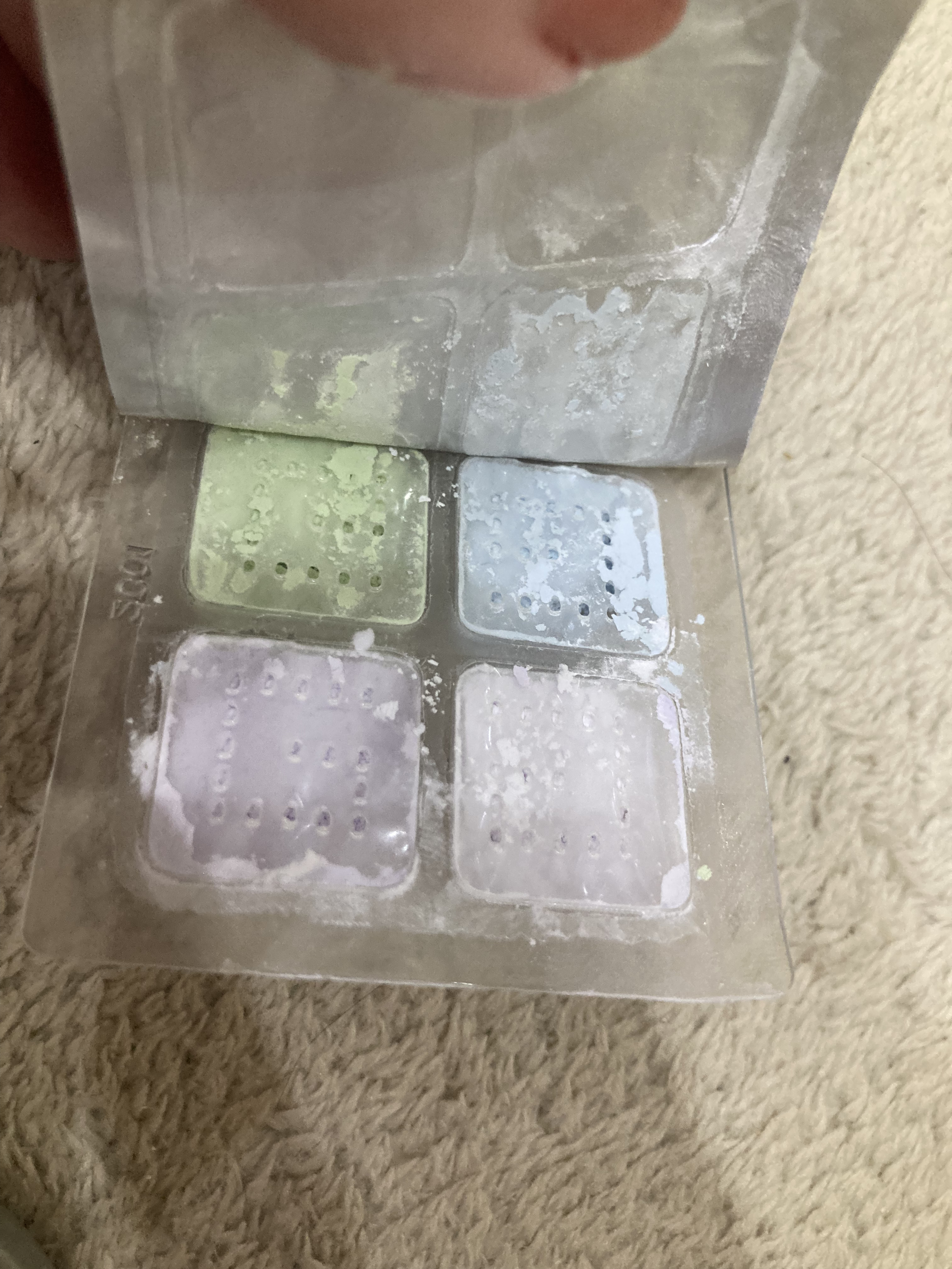 プリズム・リーブル No.1 パステル・シフォン/GIVENCHY/ルースパウダーを使ったクチコミ（3枚目）