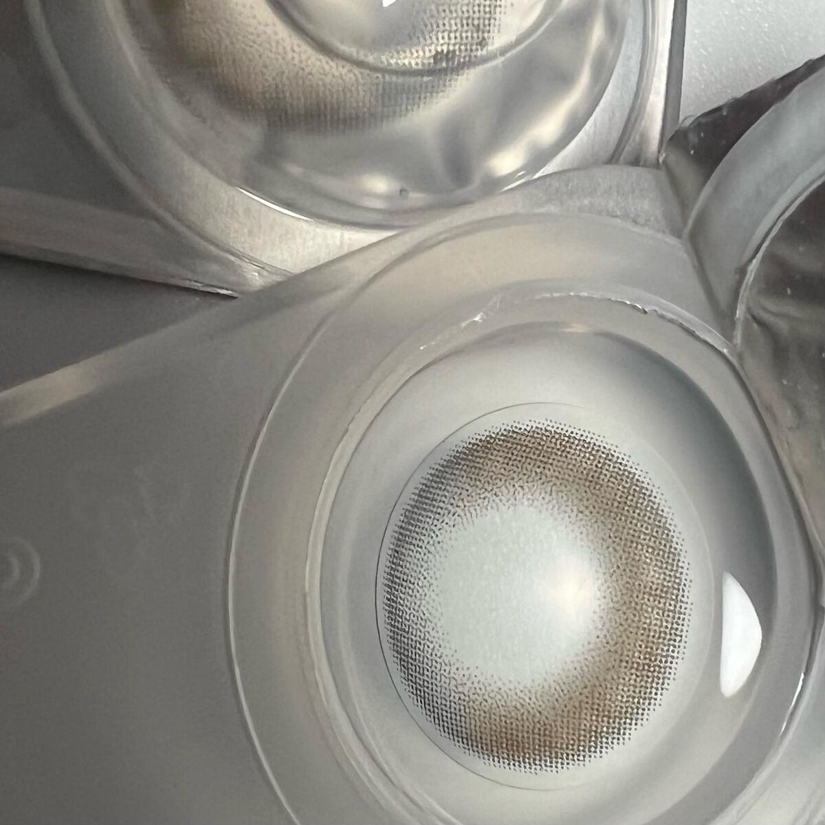 エフォス/MORECONTACT/カラーコンタクトレンズを使ったクチコミ（3枚目）