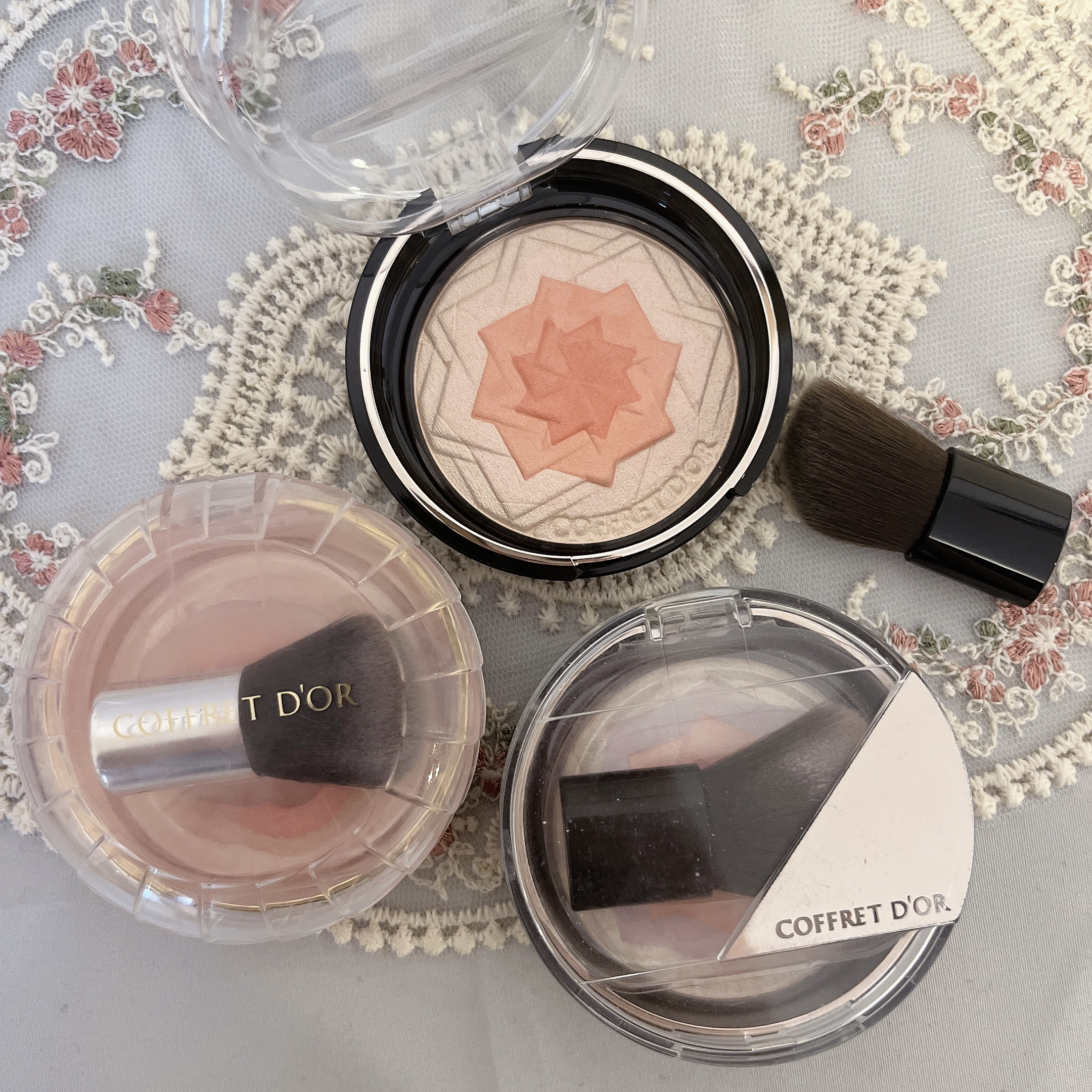 スマイルアップチークスＳ/コフレドール/パウダーチークを使ったクチコミ（2枚目）